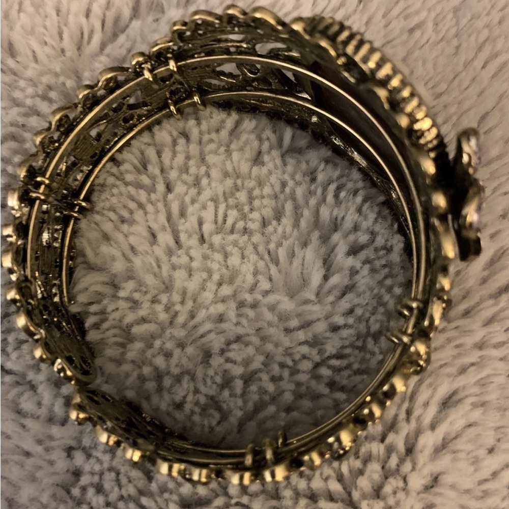 Vintage Cameo Bracelet with Purple Accents - Picture 4 of 4